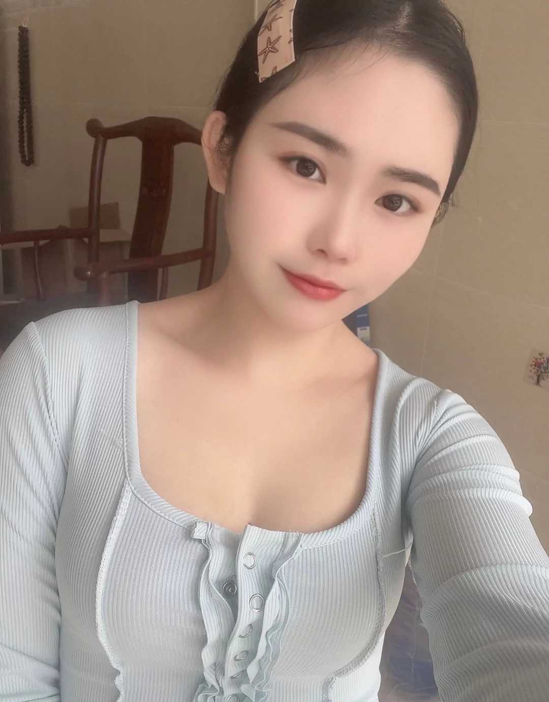 长宁区年轻肤白漂亮妹妹